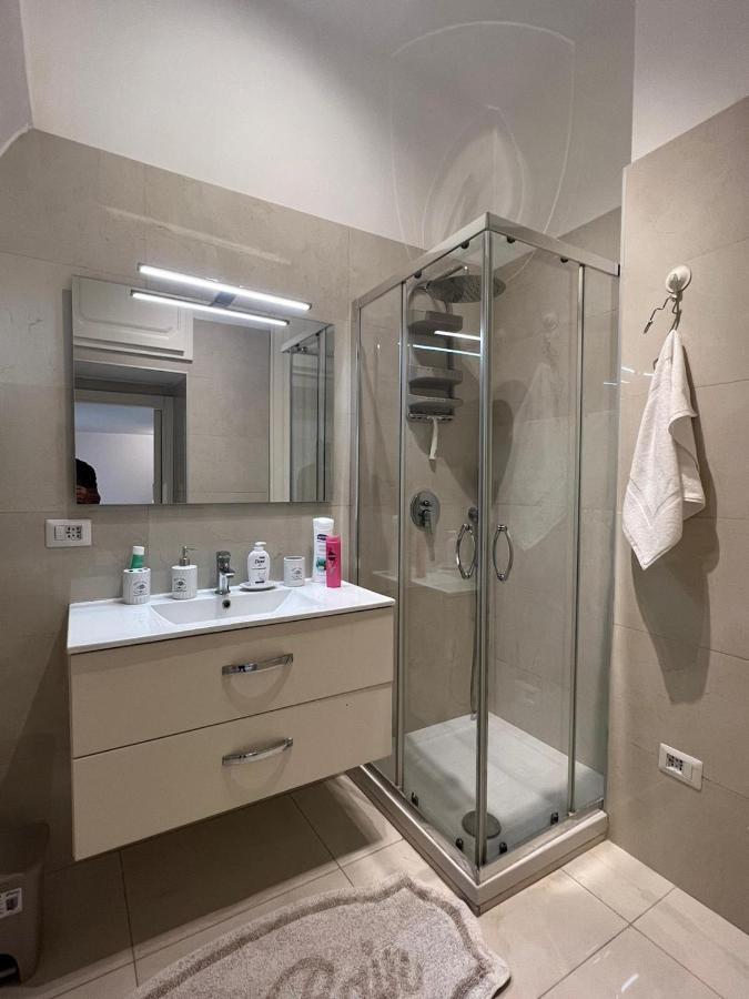 Life House Apartment เนเปิลส์ ภายนอก รูปภาพ