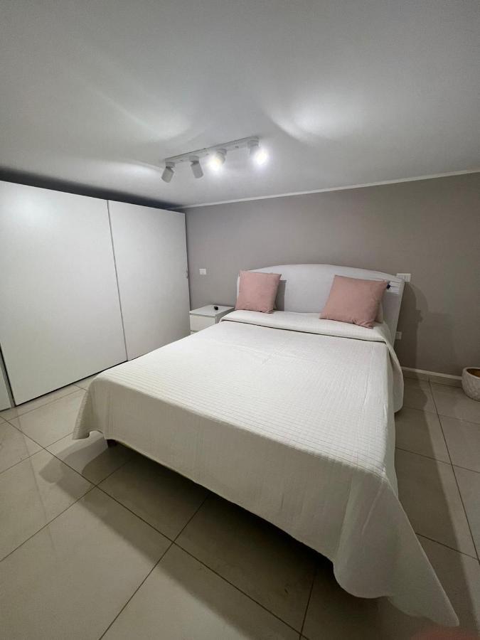 Life House Apartment เนเปิลส์ ภายนอก รูปภาพ
