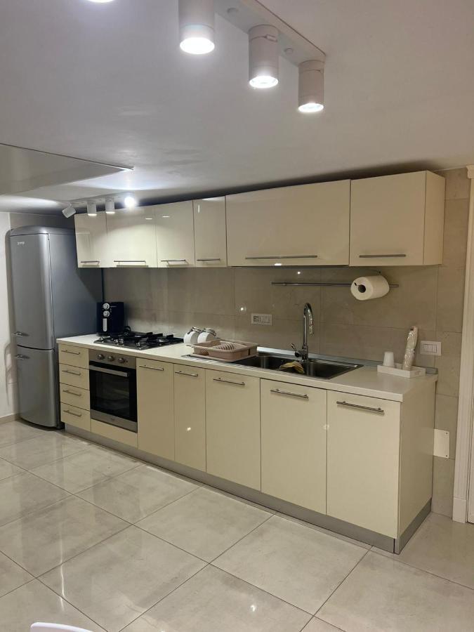 Life House Apartment เนเปิลส์ ภายนอก รูปภาพ