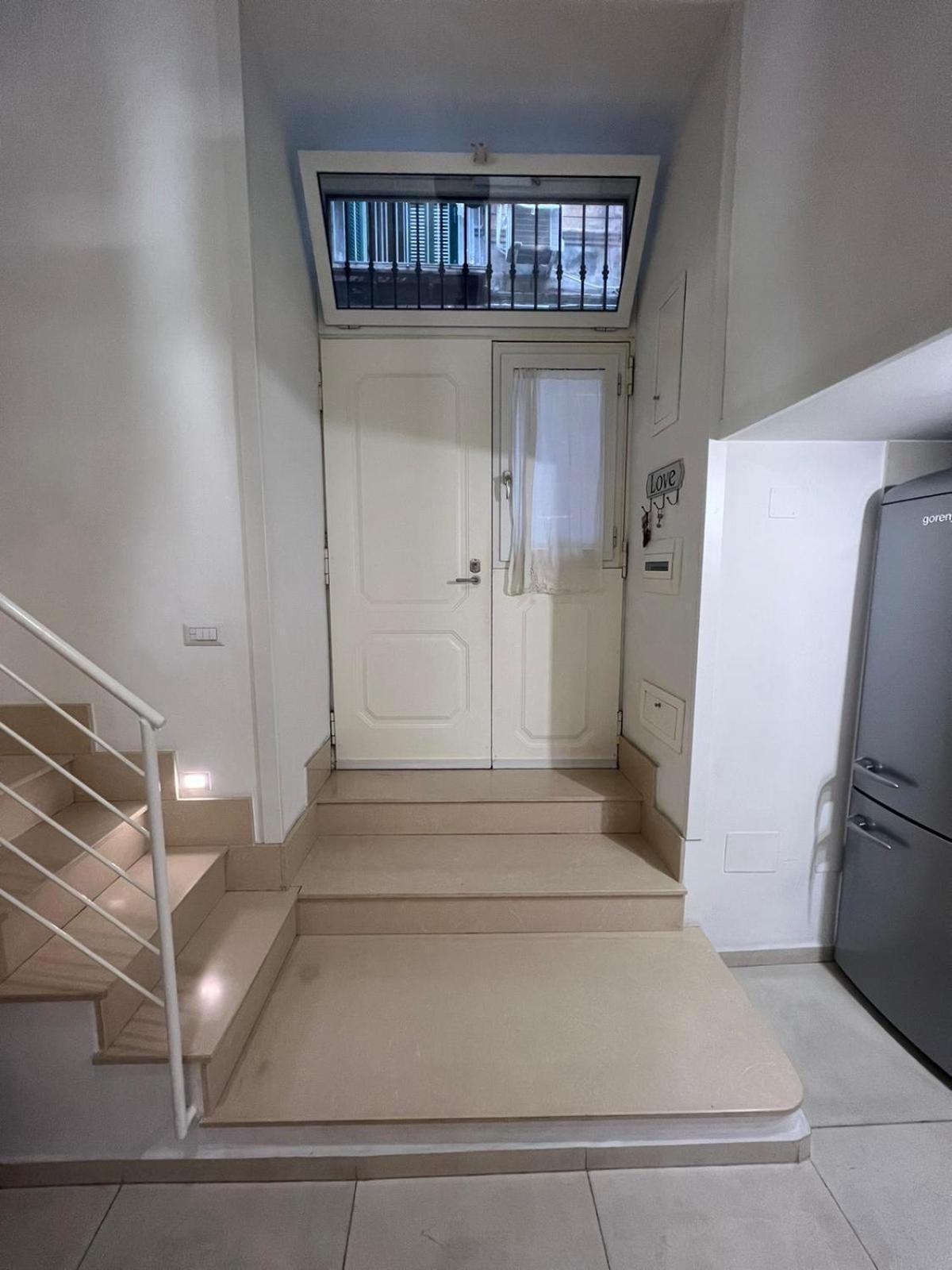 Life House Apartment เนเปิลส์ ภายนอก รูปภาพ