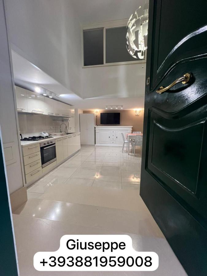 Life House Apartment เนเปิลส์ ภายนอก รูปภาพ